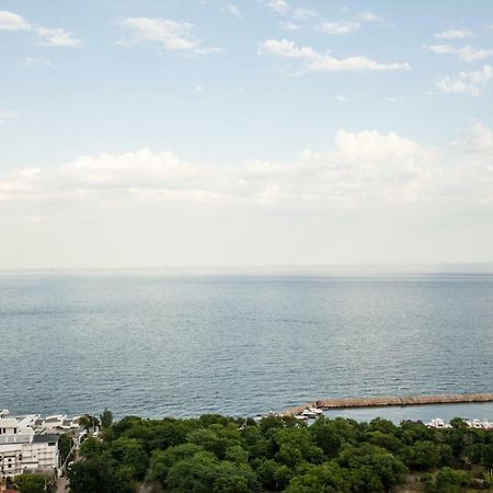 Odss Suites Odessa Exterior foto