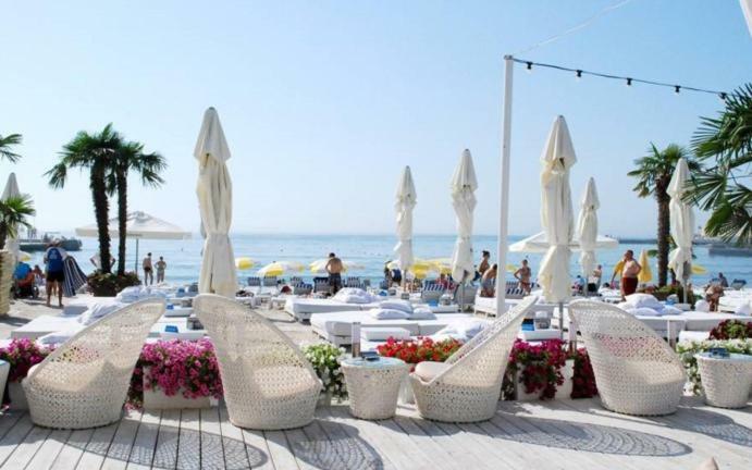 Odss Suites Odessa Exterior foto