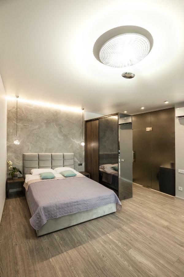 Odss Suites Odessa Exterior foto
