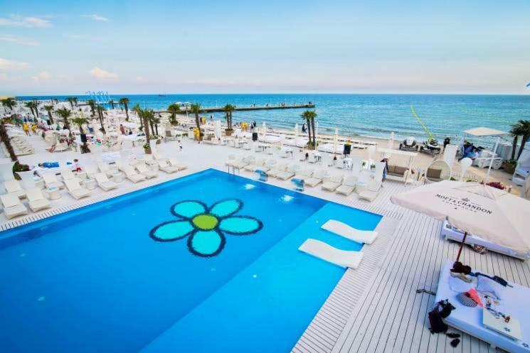 Odss Suites Odessa Exterior foto